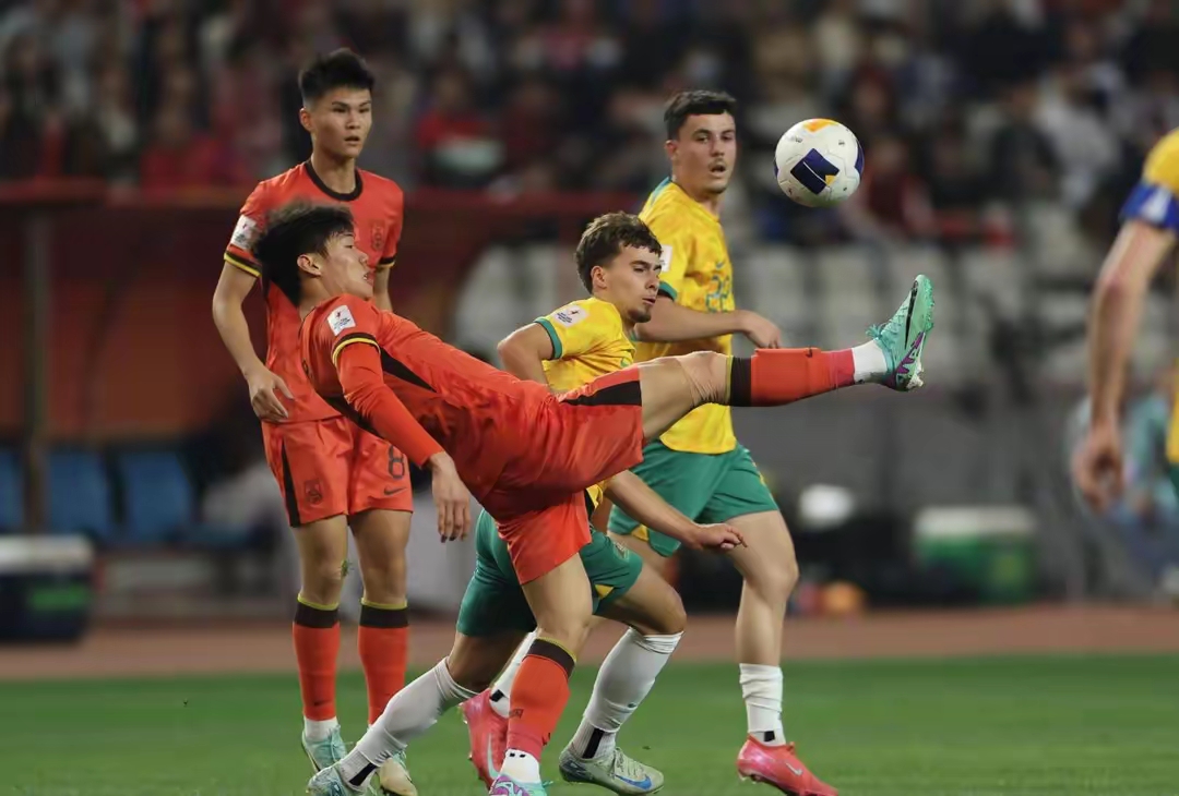 赛后体能课后，拜仁慕尼黑豪取连胜备战中超，震撼外界，年轻球员得到机会的简单介绍